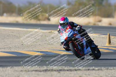 media/Jan-10-2025-CVMA Friday Practice (Fri) [[489e0da257]]/Group 4 and Trackday/Session 5 (Turn 7)/